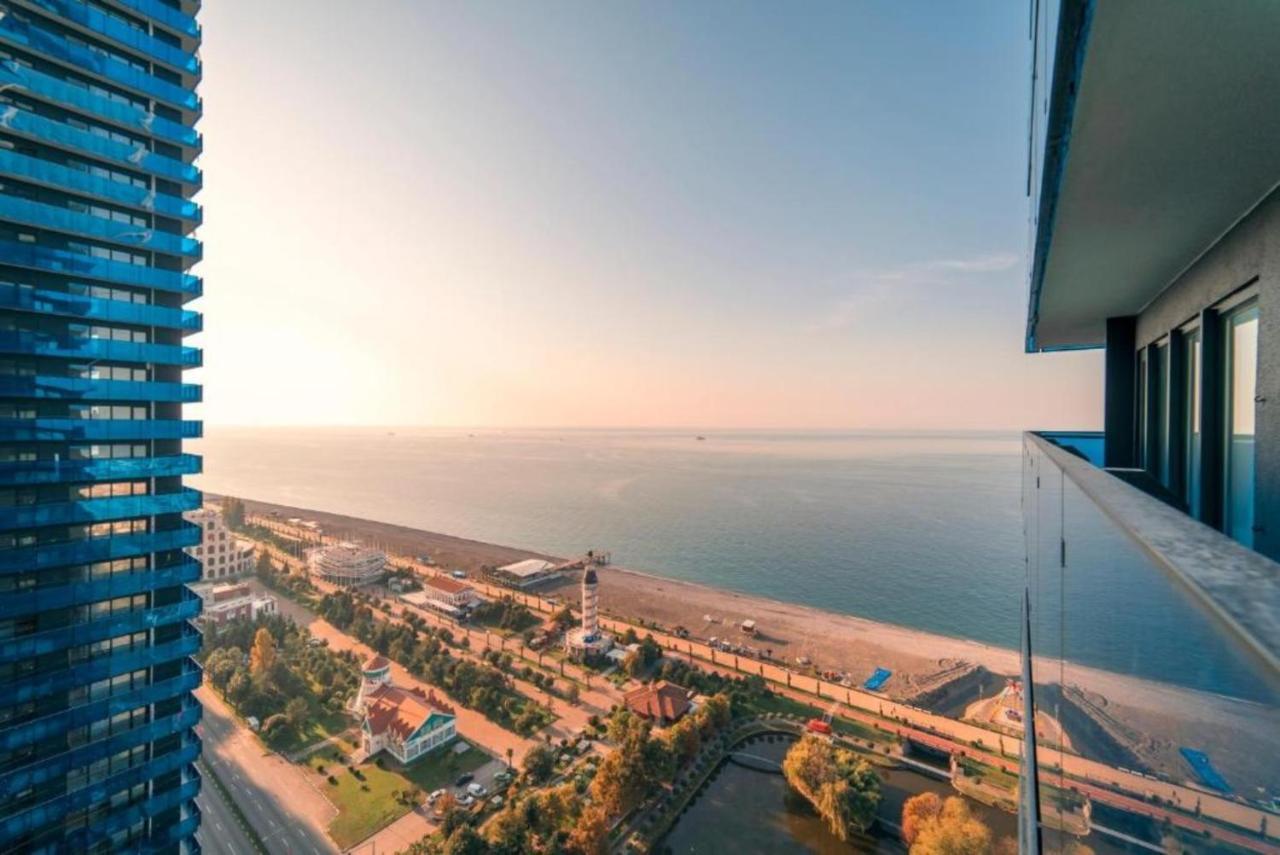 Panoramic Sea And City View Aparthotel In Orbi City Batumi Eksteriør bilde