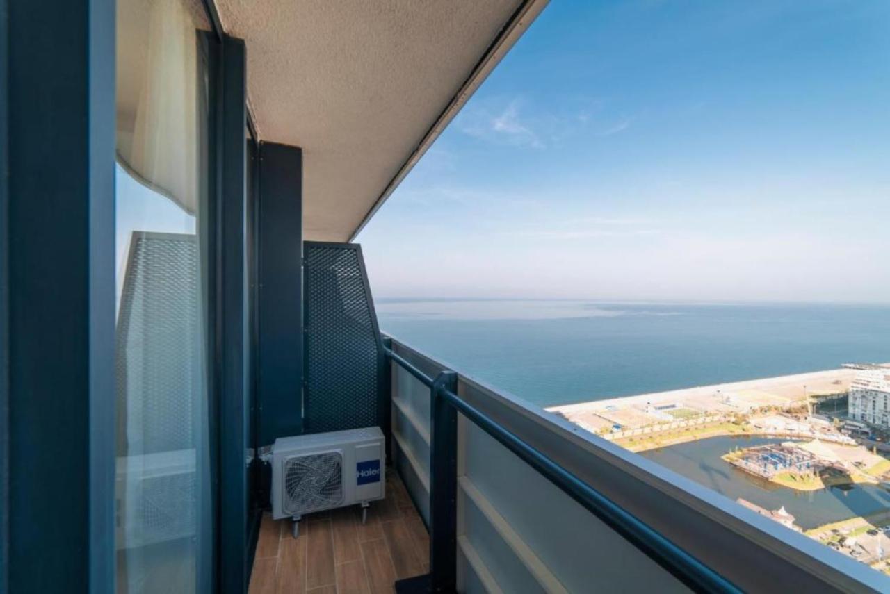 Panoramic Sea And City View Aparthotel In Orbi City Batumi Eksteriør bilde