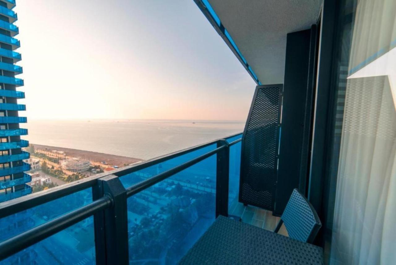 Panoramic Sea And City View Aparthotel In Orbi City Batumi Eksteriør bilde