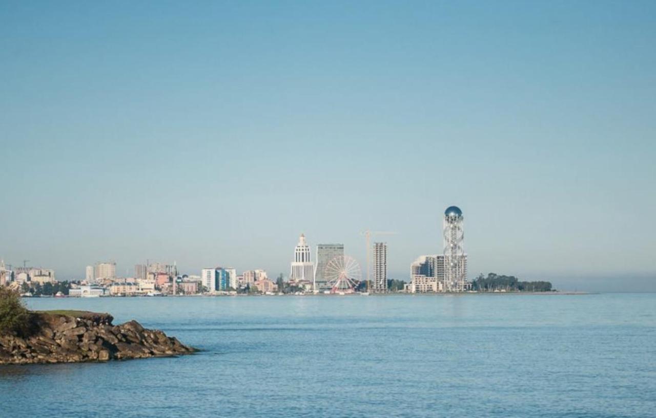 Panoramic Sea And City View Aparthotel In Orbi City Batumi Eksteriør bilde