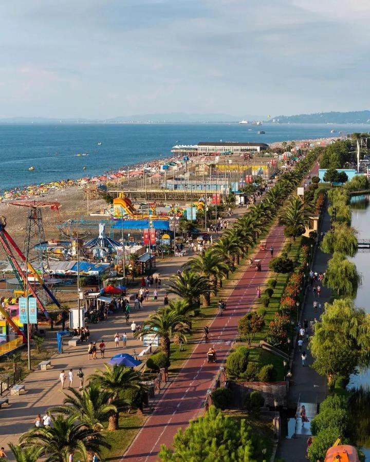 Panoramic Sea And City View Aparthotel In Orbi City Batumi Eksteriør bilde